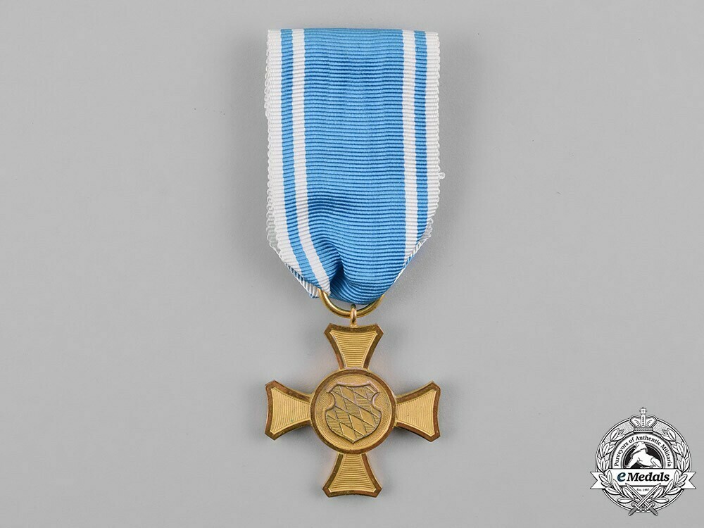 Military+long+service+cross+and+medal%2c+i+class+cross+1