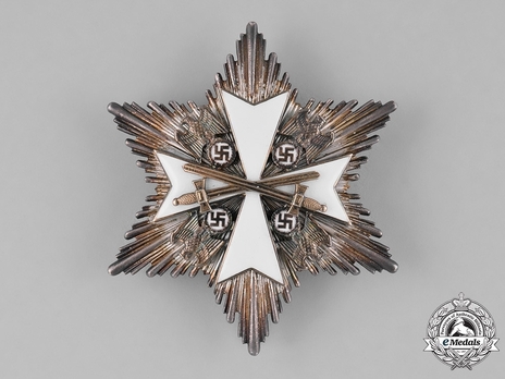 II Class Breast Star with Swords Obverse