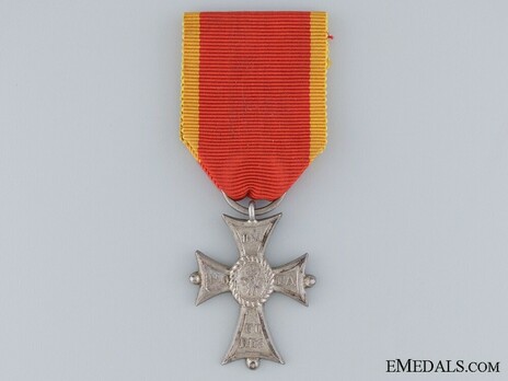 Dukely Order of Henry the Lion, II Class Merit Cross Obverse