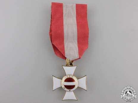 Military Order of Maria Theresa, Knight (in Gold, c. 1810)