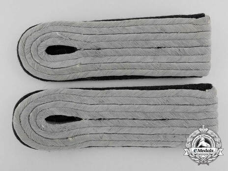 Waffen-SS Engineers Untersturmführer Shoulder Boards Obverse