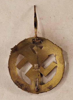 German Motor Sports Badge, in Gold Reverse