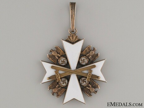 II Class Cross with Swords Obverse