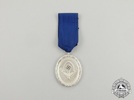 RAD Long Service Award, III Class for 12 Years (for Men) Obverse