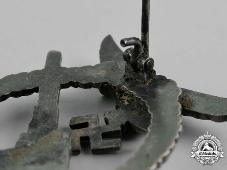 Luftwaffe Flak Badge, by G. Brehmer (in nickel silver) Detail