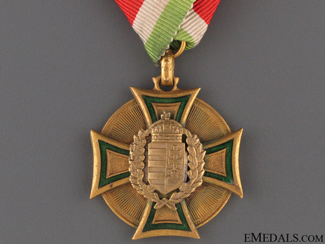 Crew Long Service Decoration (for Officers) Obverse