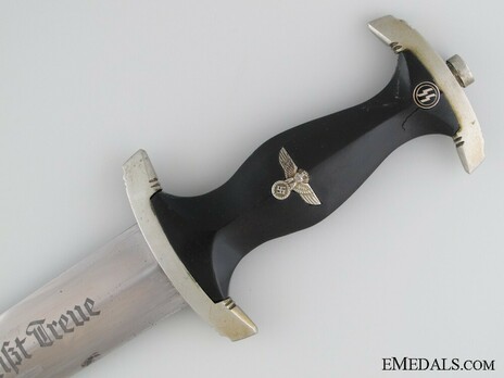 Allgemeine SS M33 RZM Marked Service Dagger (by Robert Klaas) Obverse Hilt