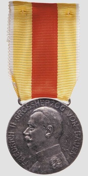 Civil Merit Medal in Silver, Type VII (1916-1918) Obverse