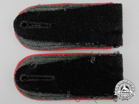 Waffen-SS Artillery Unterscharführer Shoulder Boards Reverse