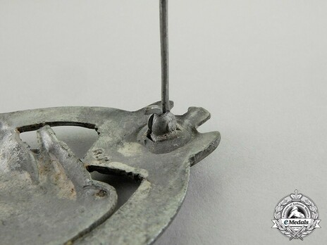 Panzer Assault Badge, in Silver, by R. Karneth Detail