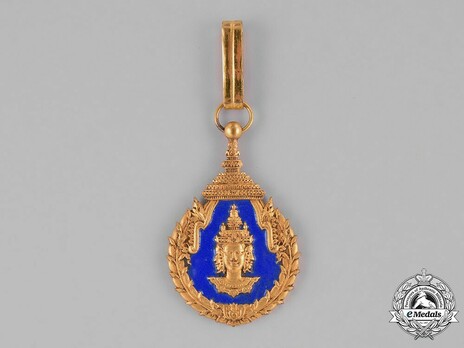 Order of Merit in Education, Commander Obverse