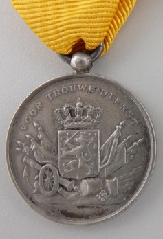 Army Long Service Medal, in silver (for 24 Years, 1951-1983) Reverse