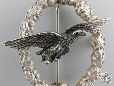 Glider Pilot Badge, by Brüder Schneider Detail