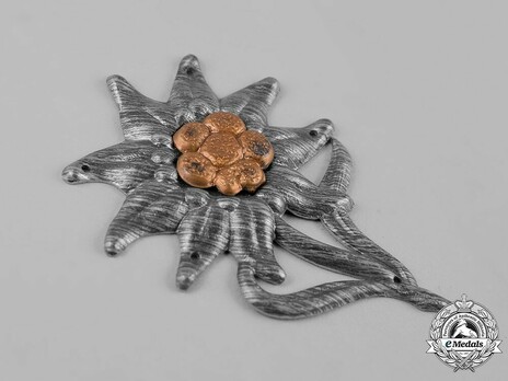 German Army Edelweiss Cap Insignia (with stem) Obverse