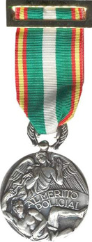 Silver Medal Obverse