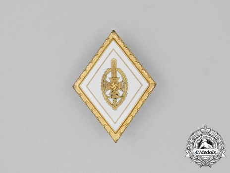 NSKOV Honour Badge (with oakleaf rim) Obverse