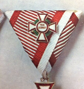 Military Merit Cross, Type II, Military Divison, Miniature I Class Cross (with II Class War Decoration) Obverse