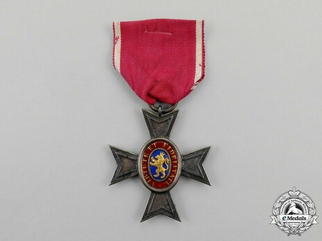 Wilhelm Order, Member's Cross Obverse