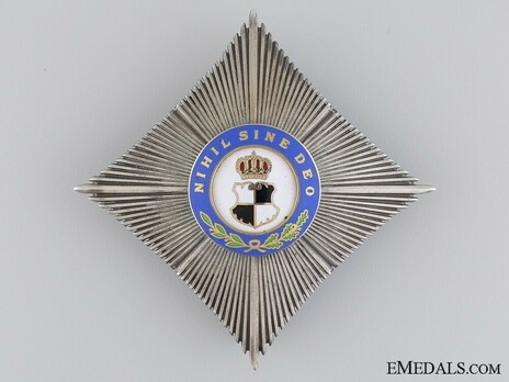 Order of the Royal House, Type I, Civil Division, Grand Officer's Cross Breast Star Obverse