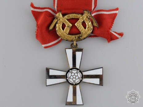 Order of the Cross of Liberty, Military Division, II Class Commander (1941) Obverse