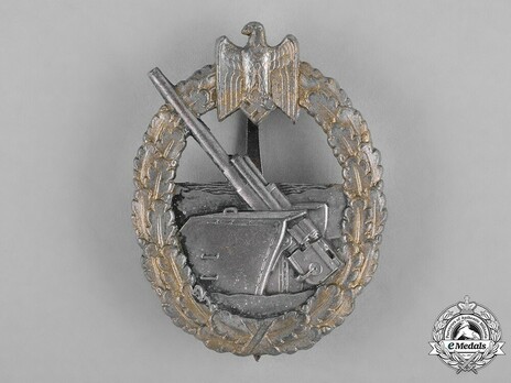 Coastal Artillery War Badge, by C. Schwerin (in zinc) Obverse