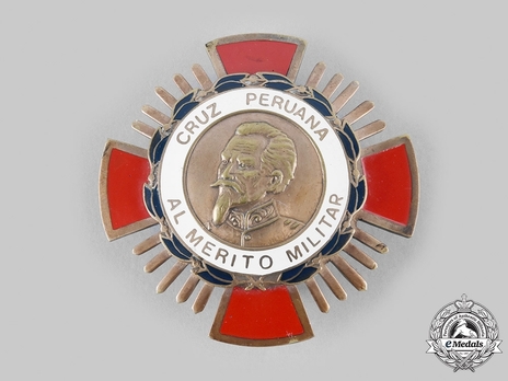 Order of the Peruvian Cross for Military Merit, Grand Officer Breast Star